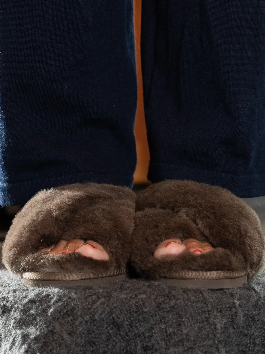 crossy_sheepskin_brown_4.webp Roberto Rosso Tøfler>Crossy Sheepskin Brown