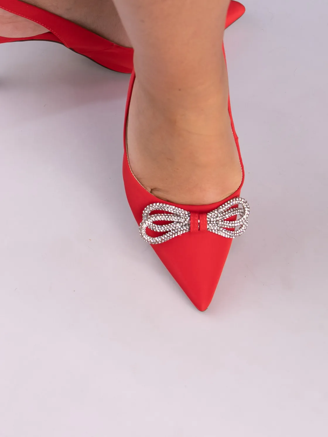 dester_satin_red_pumps_2.webp Roberto Rosso Pensko>Dester Satin Red Pumps