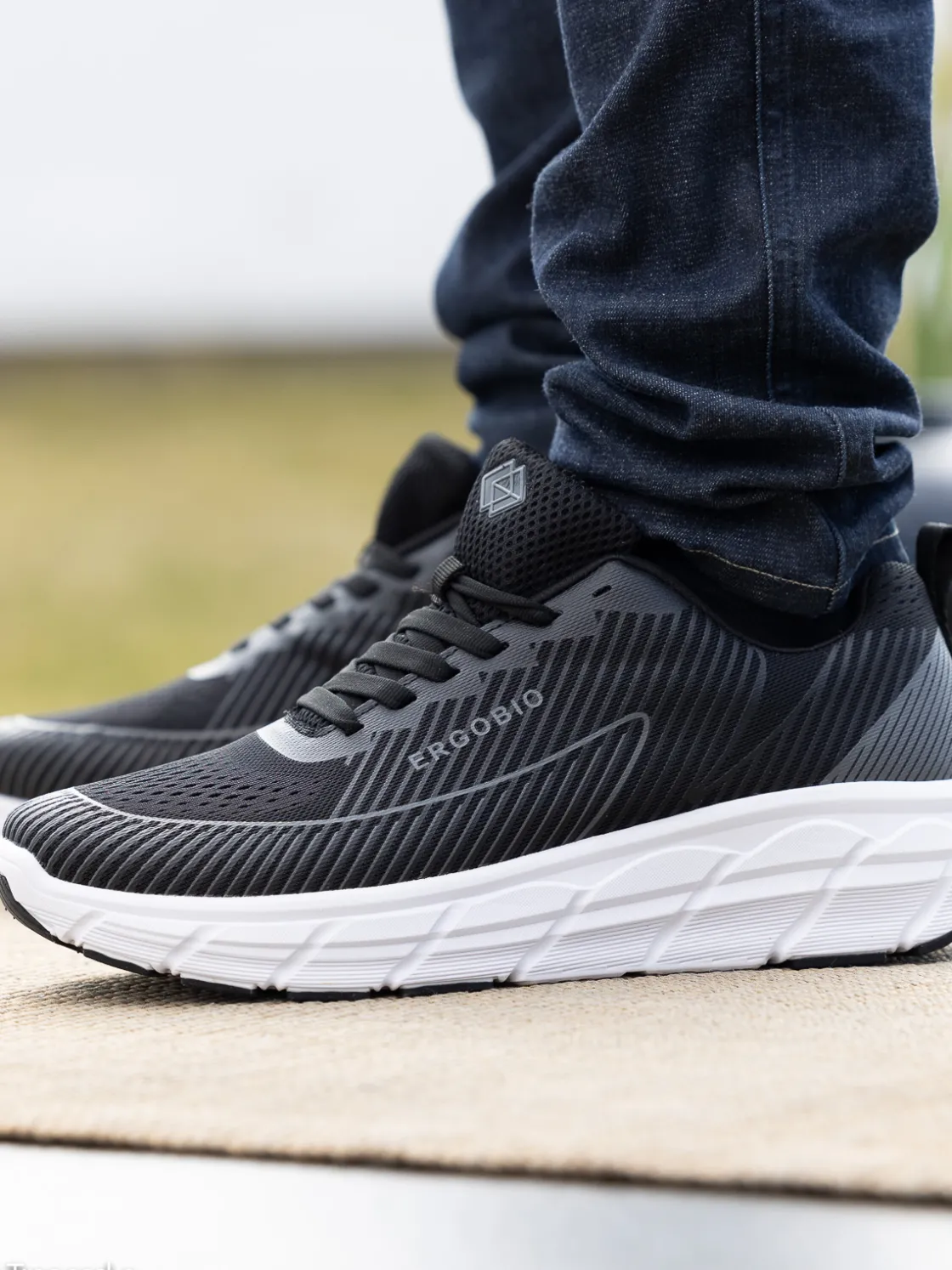 ergobio__ergoroller_black_11.webp Ergobio Sneakers>– Ergoroller Black