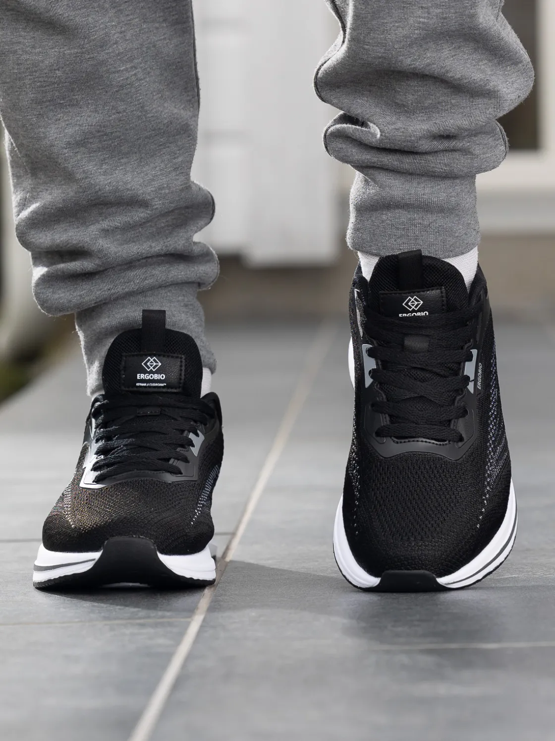 ergobio__wing_black_4.webp Ergobio Sneakers>– Wing Black