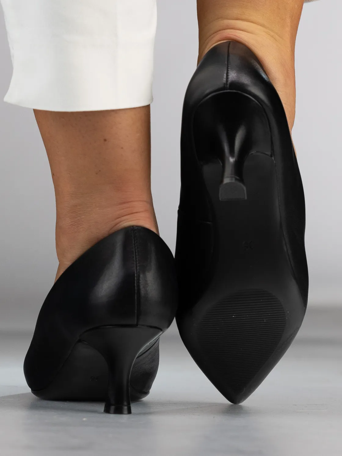 falerone_classic_leather__4.webp Roberto Rosso Pensko>Falerone Classic Leather Black Pumps