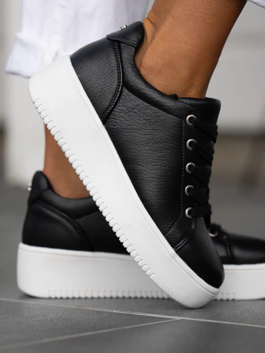 gorbio_w_black_0.webp Roberto Rosso Sneakers>Gorbio W Black