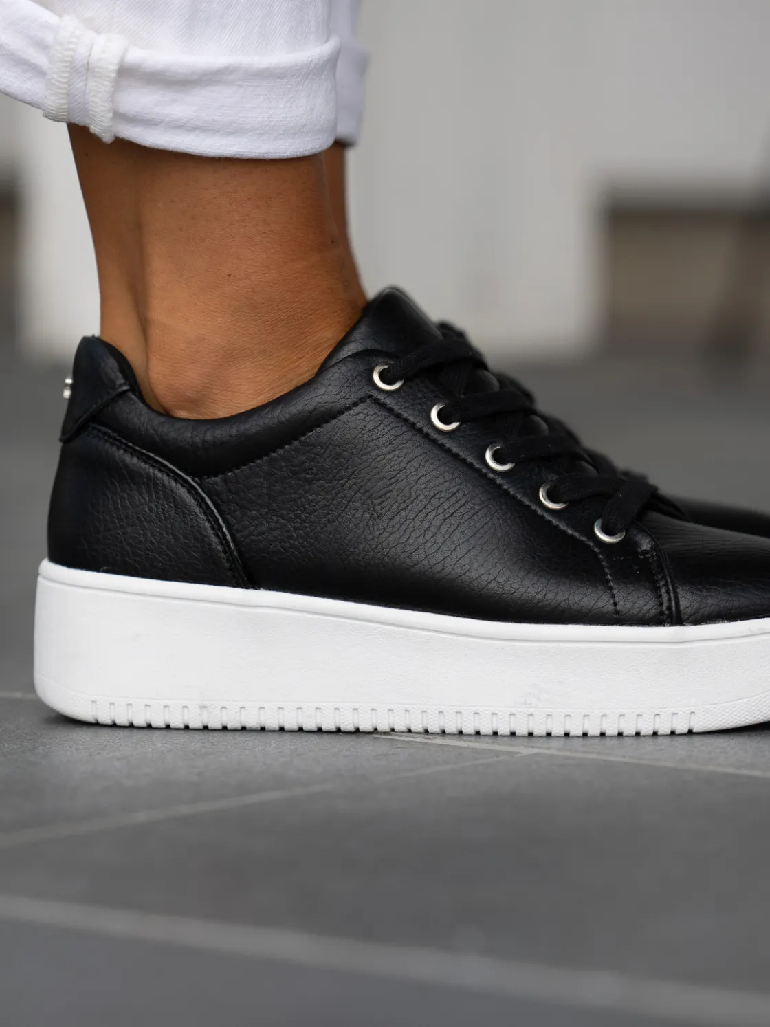 gorbio_w_black_3.webp Roberto Rosso Sneakers>Gorbio W Black