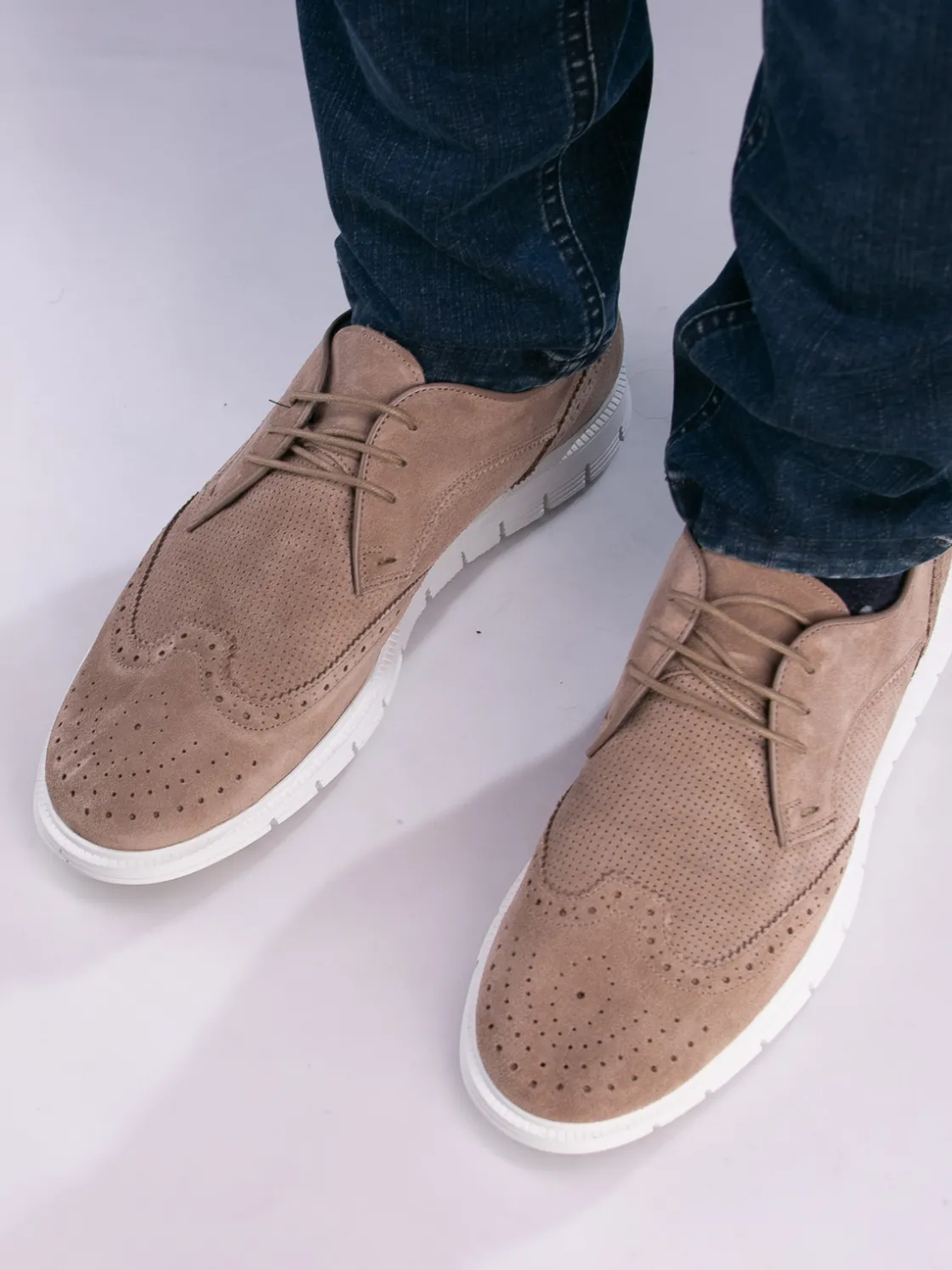 gregers__sport_brogue_sue_0.webp Gregers Pensko>– Sport Brogue Suede Taupe