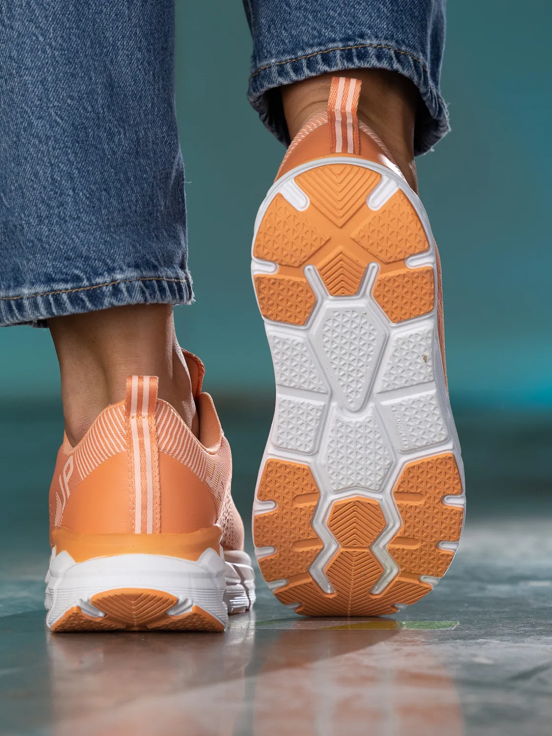 jean_paul__lyon_lady_cora_3.webp Jean Paul Sneakers>– Lyon Lady Coral