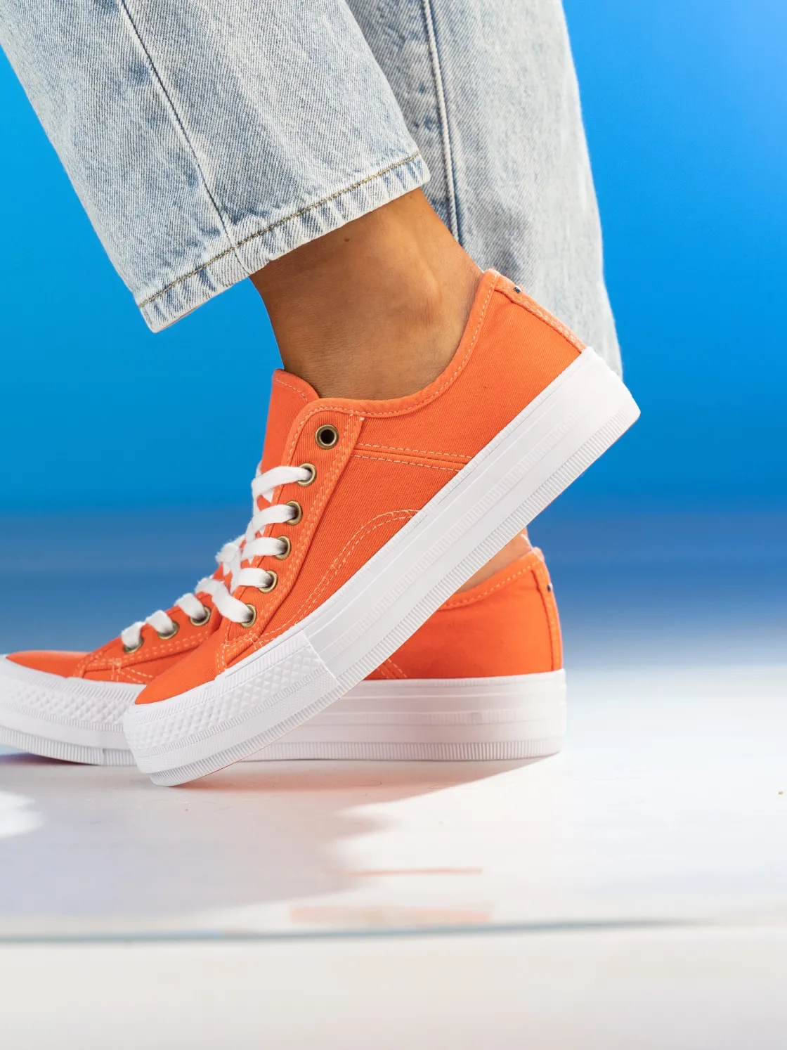 jean_paul__voie_mandarin__0.webp Jean Paul Sneakers>– Voie Mandarin Red