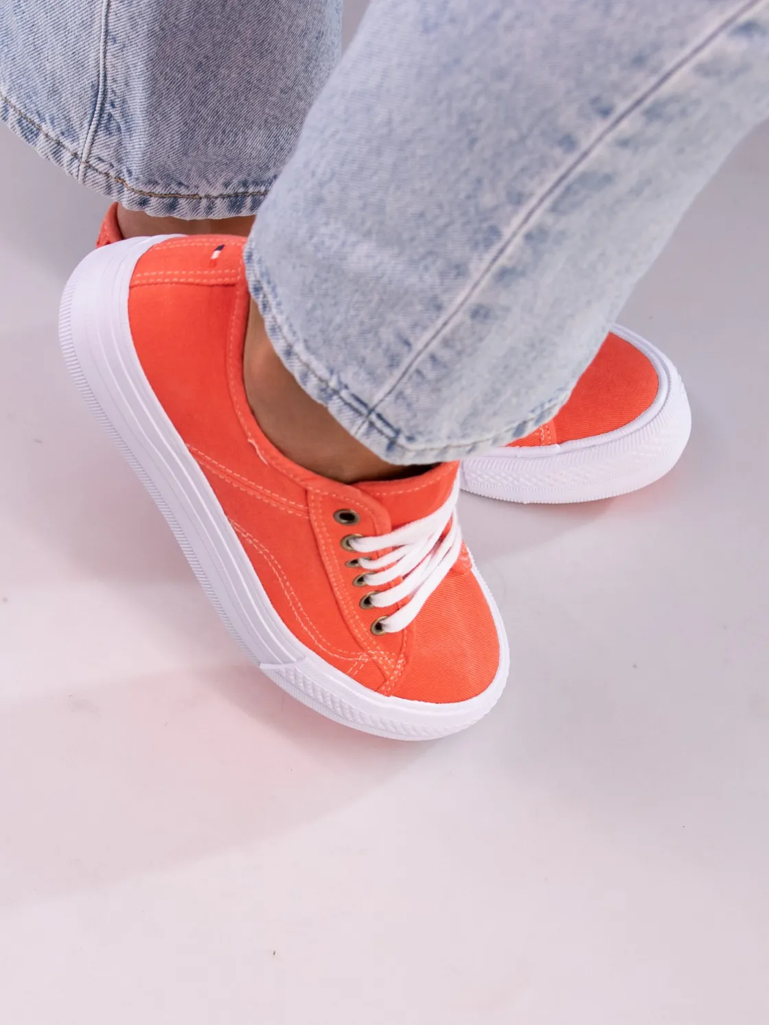 jean_paul__voie_mandarin__1.webp Jean Paul Sneakers>– Voie Mandarin Red