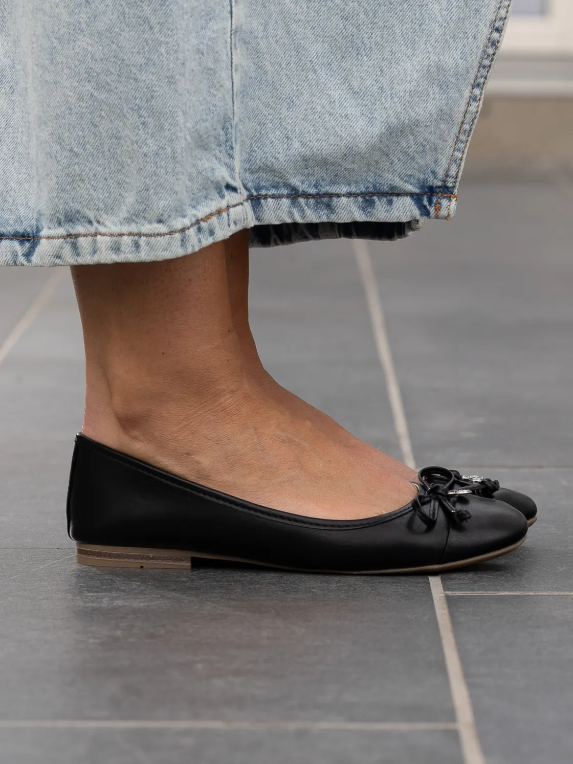 jean_paul__yvette_black_2.webp Jean Paul Pensko>– Yvette Black