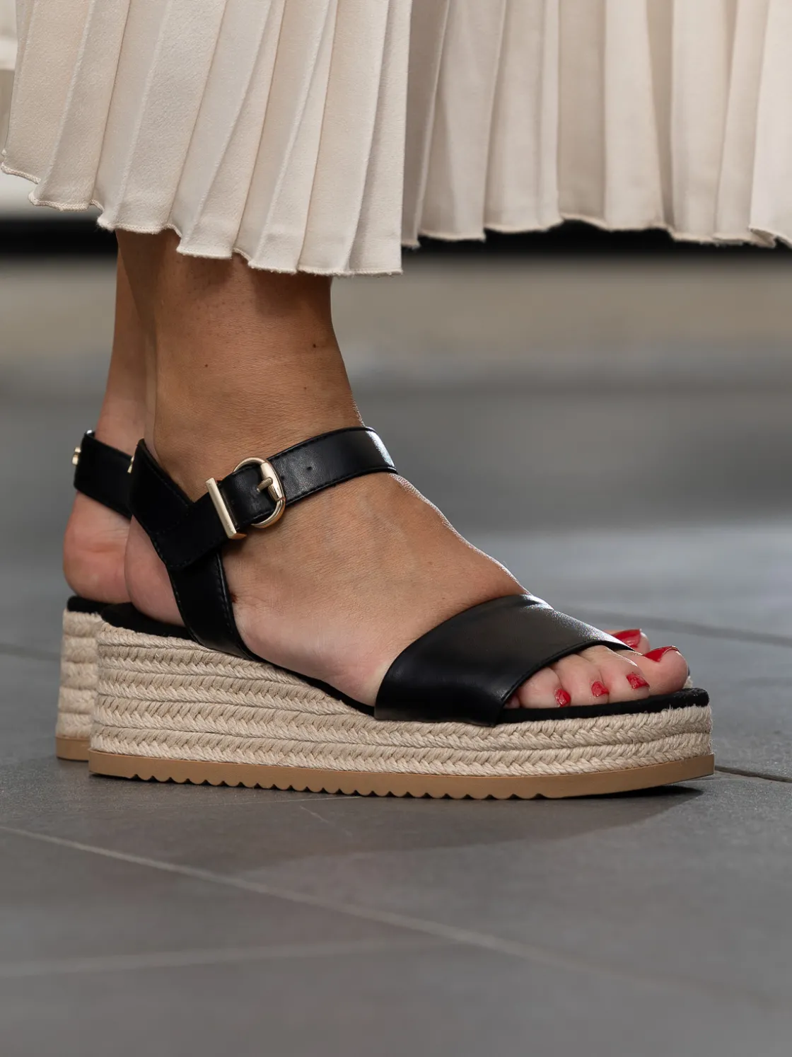 lili_wedge_black_0.webp Roberto Rosso Sandaler>Lili Wedge Black