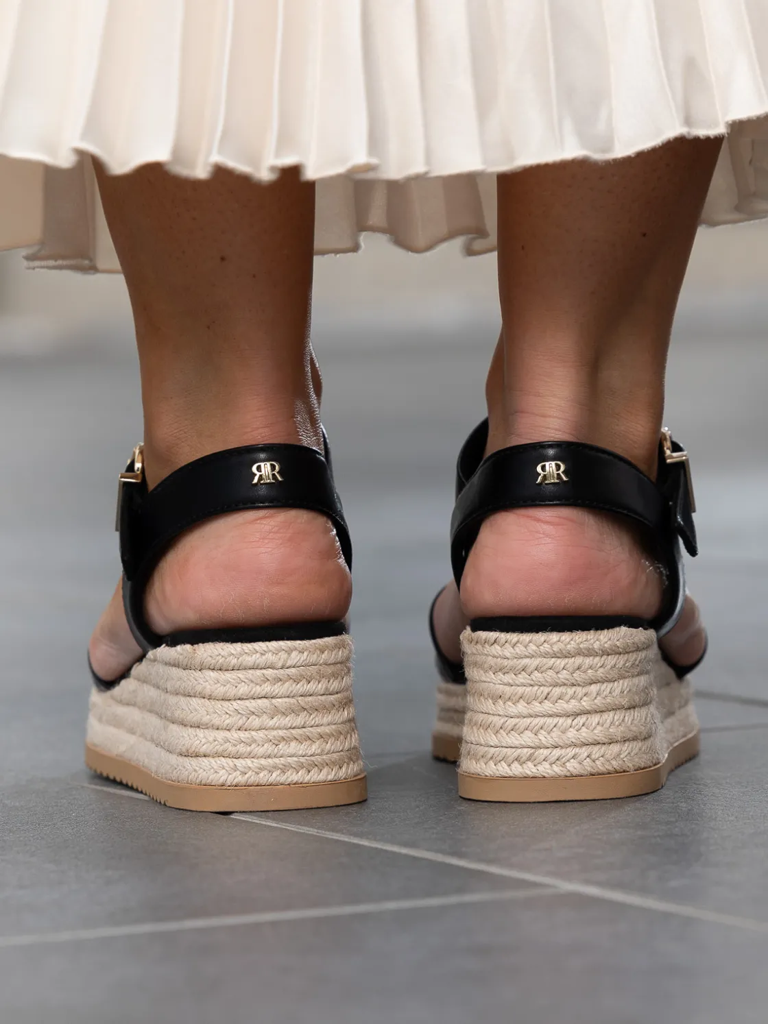 lili_wedge_black_12.webp Roberto Rosso Sandaler>Lili Wedge Black