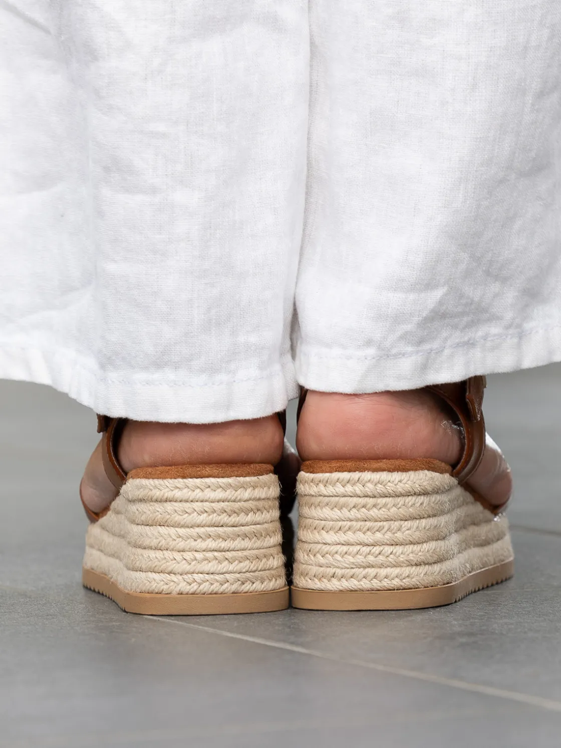 lili_wedge_cognac_3.webp Roberto Rosso Sandaler>Lili Wedge
