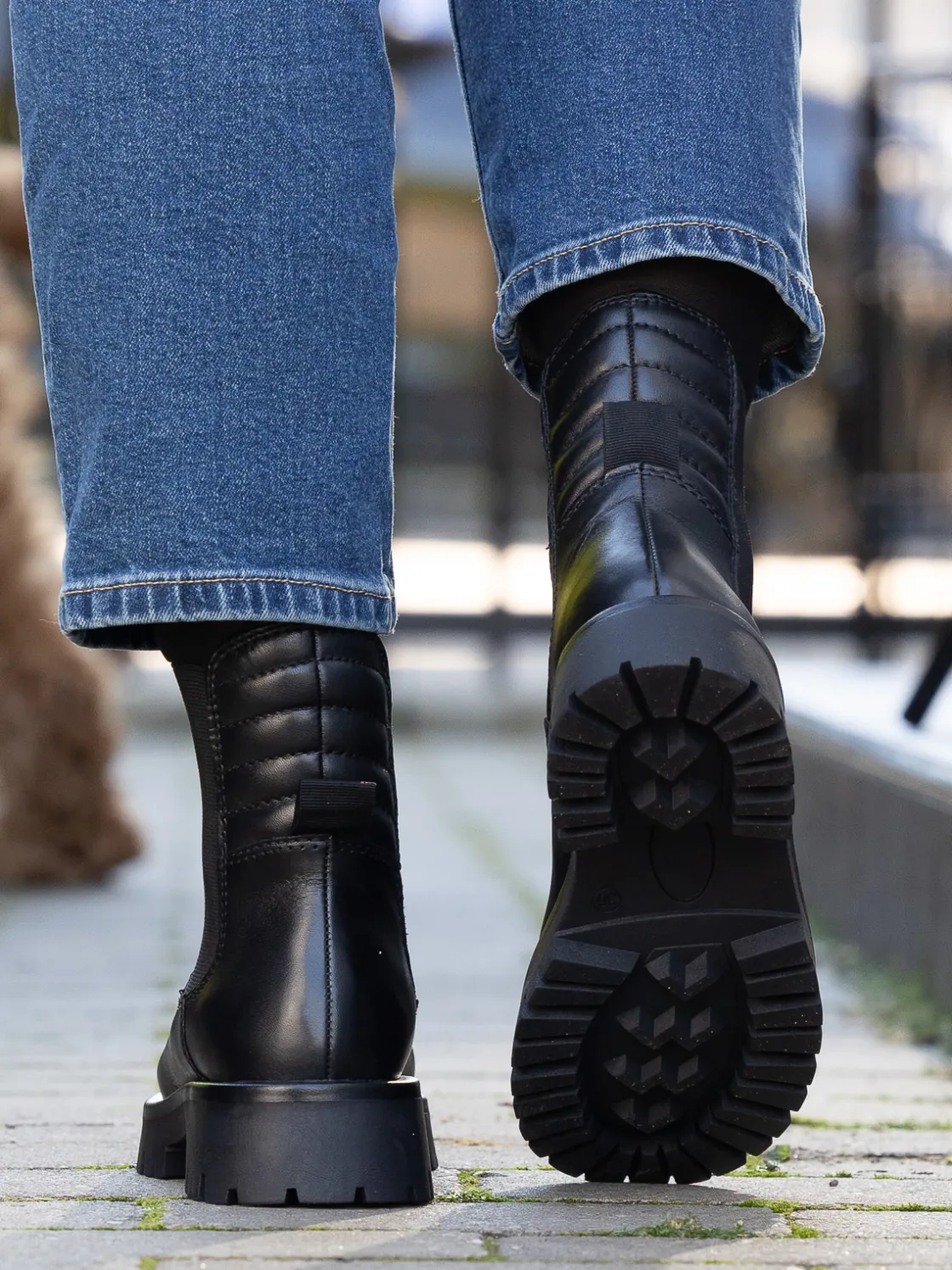 livo_leather_chelsea_blac_2.webp Roberto Rosso Skoletter Og Boots>Livo Leather Chelsea Black