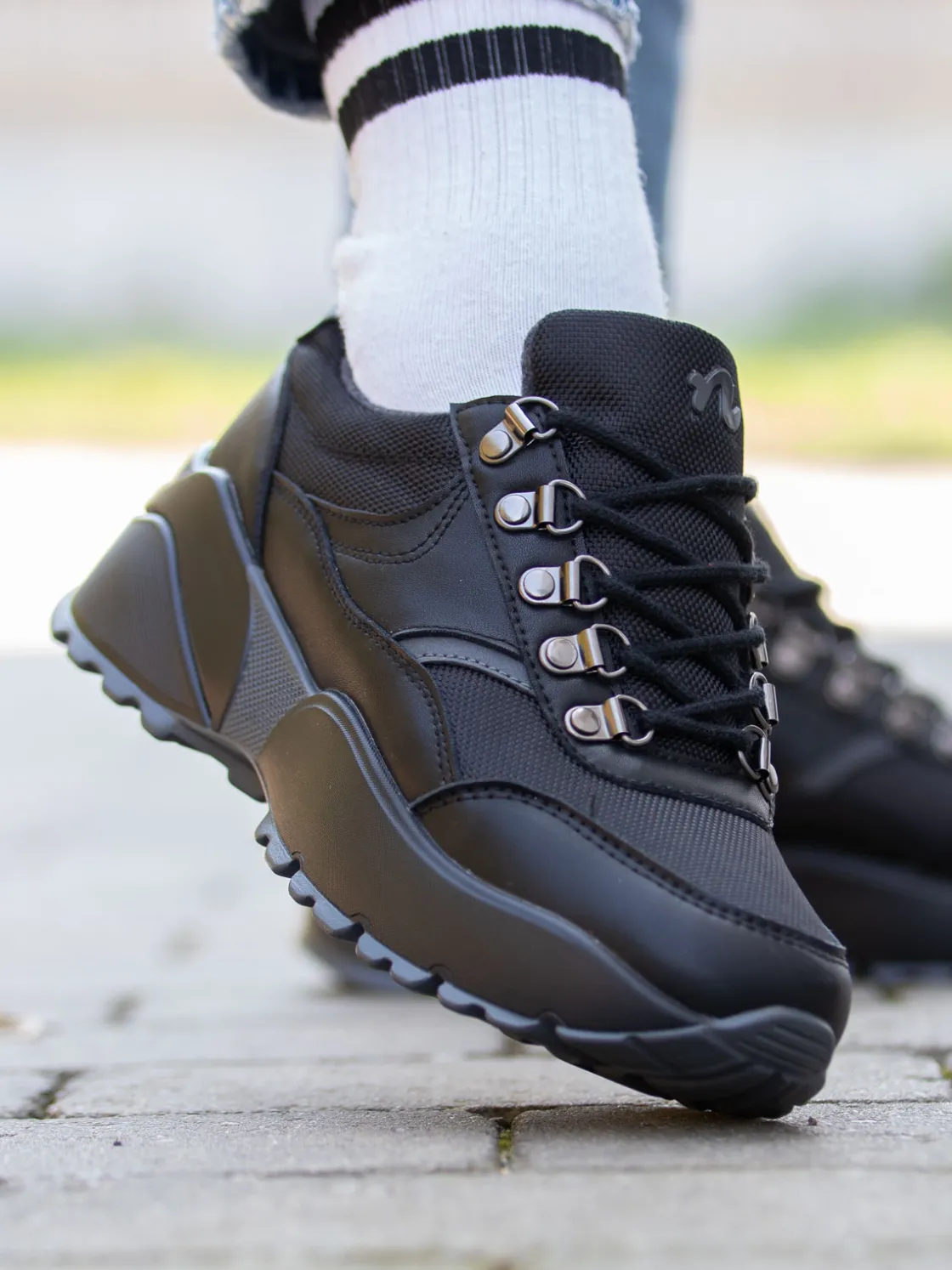 noodles__chunko_low_black_7.webp Noodles Sneakers>– Chunko Low Black