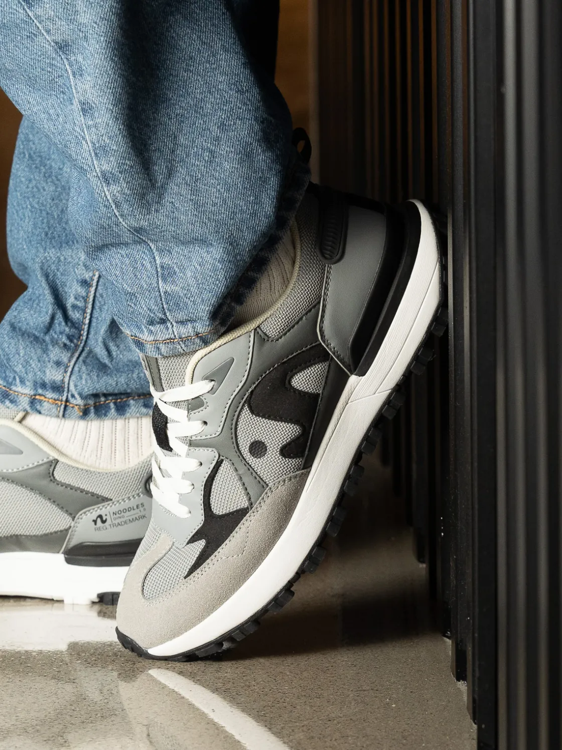 noodles__ding_m_grey_0.webp Noodles Sneakers>– Ding M Grey