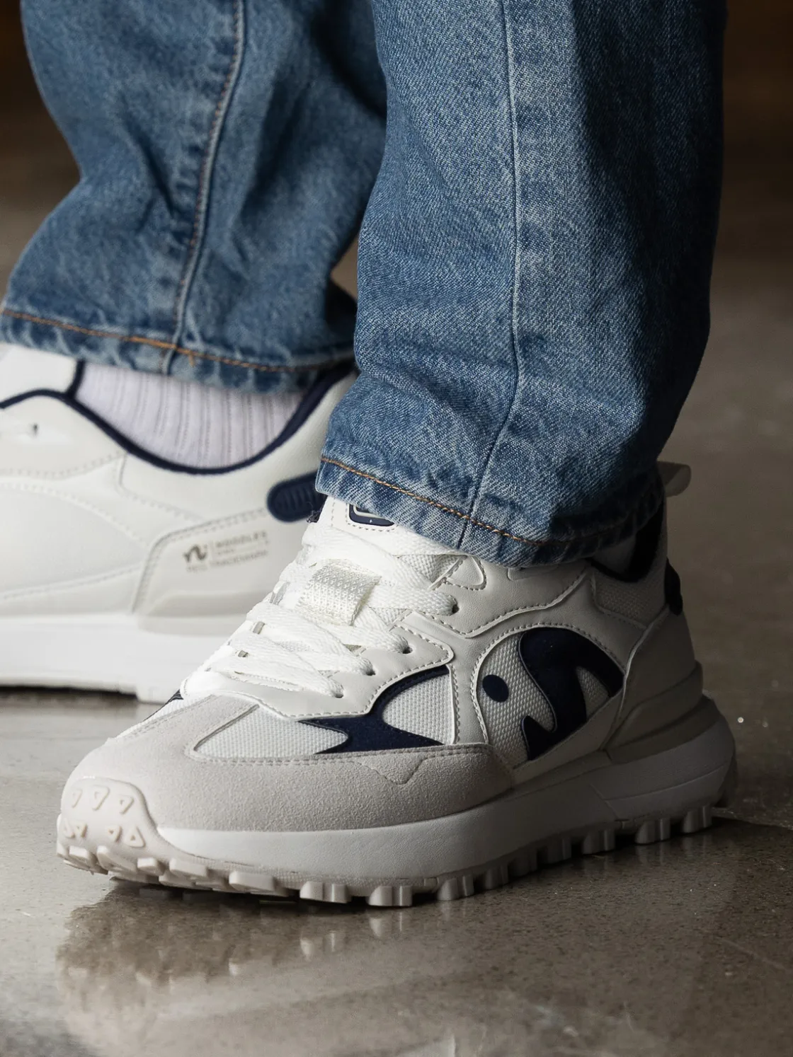 noodles__ding_m_white_nav_4.webp Noodles Sneakers>– Ding M White Navy
