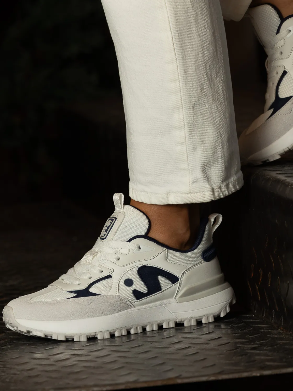 noodles__ding_w_white_nav_1.webp Noodles Sneakers>– Ding W White Navy