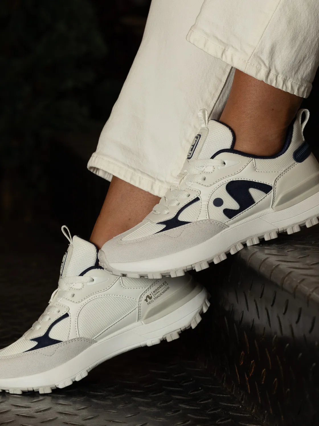 noodles__ding_w_white_nav_2.webp Noodles Sneakers>– Ding W White Navy