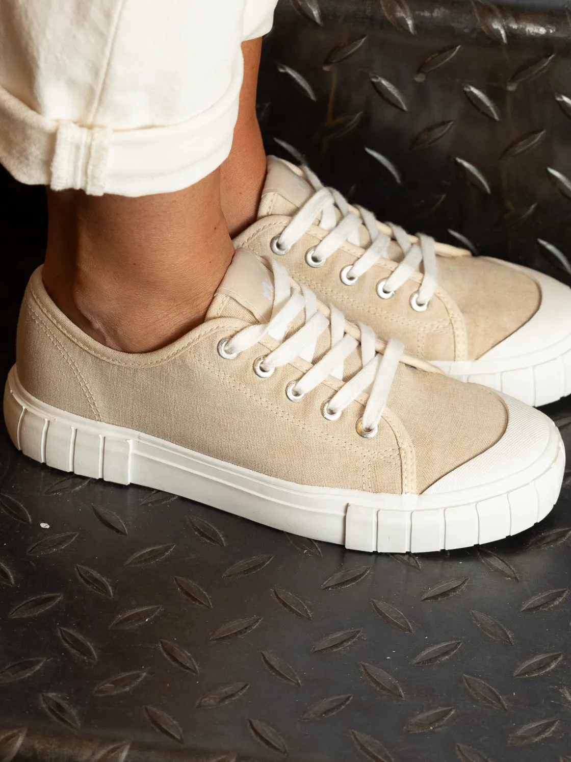 noodles__doobiecat_ii_bei_2.webp Noodles Sneakers>– Doobiecat II