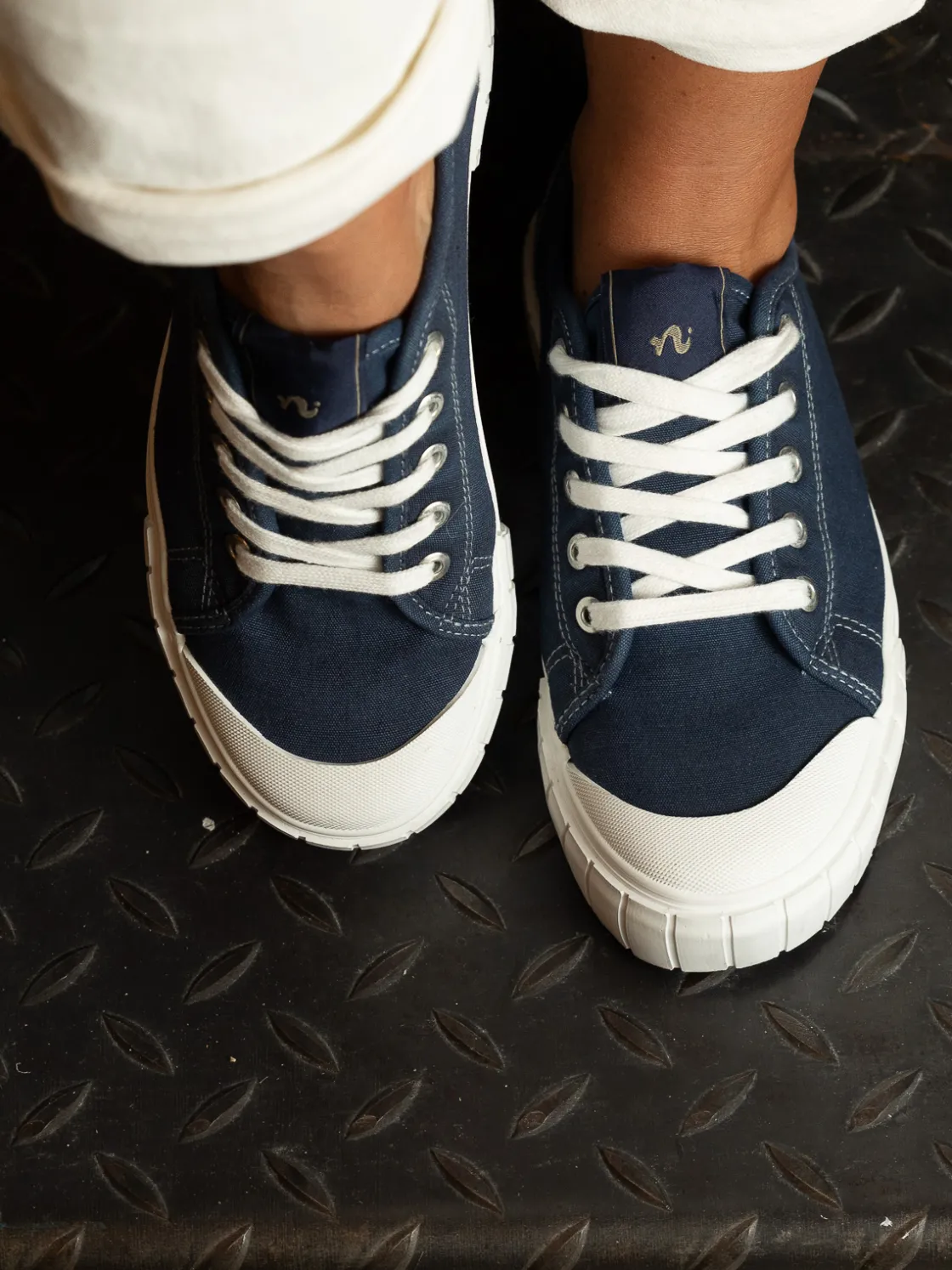 noodles__doobiecat_ii_nav_2.webp Noodles Sneakers>– Doobiecat II Navy