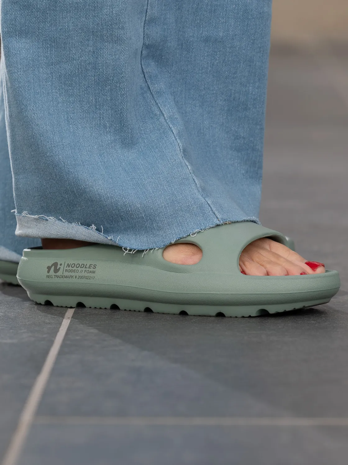 noodles__rodeo_foam_green_1.webp Noodles Sandaler>– Rodeo Foam Green