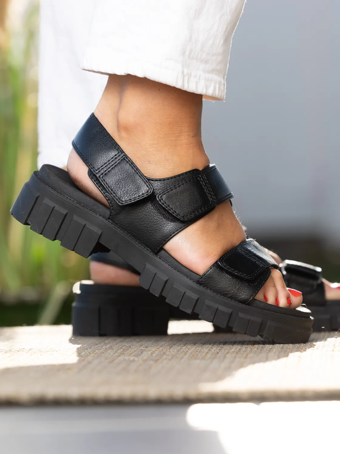 sonata_black_0.webp Roberto Rosso Sandaler>Sonata Black