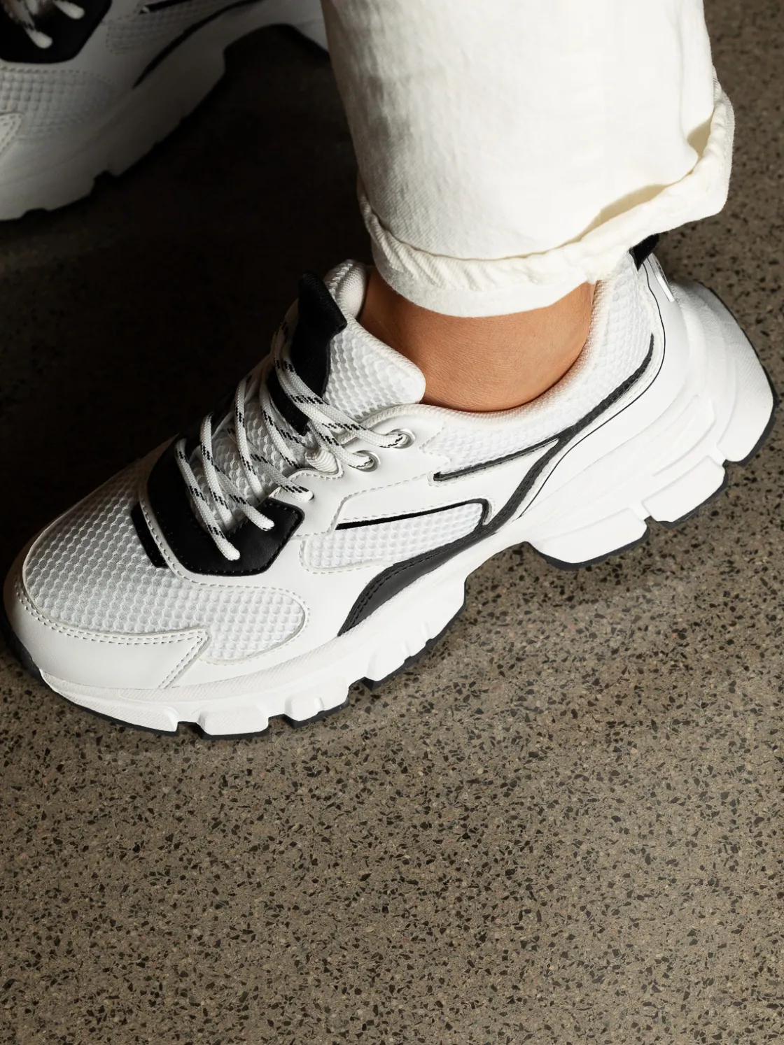 sportana_white_black_3.webp Roberto Rosso Sneakers>Sportana White Black