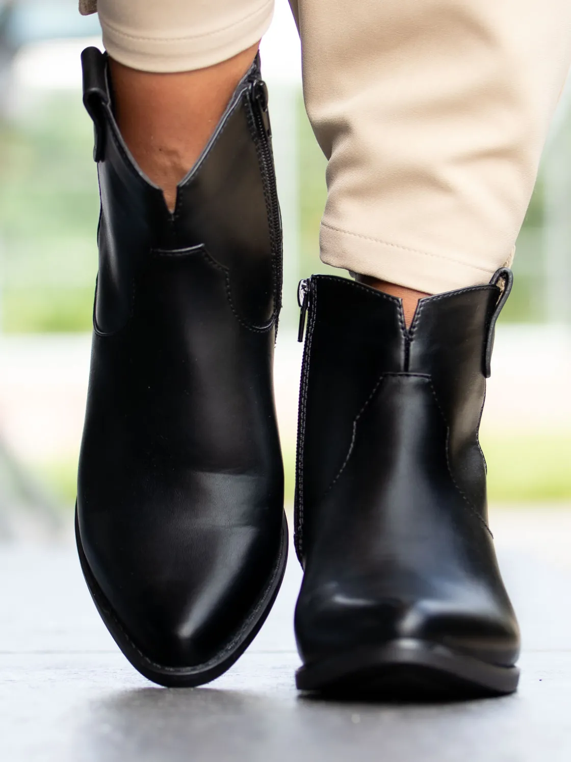 susy_black_3.webp Roberto Rosso Skoletter Og Boots>Susy Black