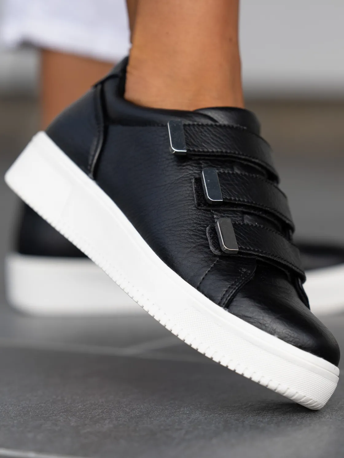 trilock_black_0.webp Roberto Rosso Sneakers>Trilock Black